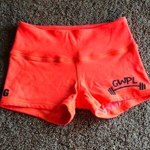GirlsWhoPowerlift peach gang shorts